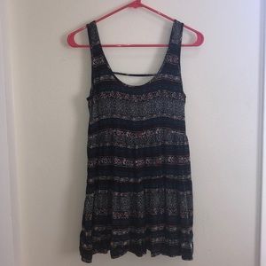 Cute patterned shift dress! Great for summer